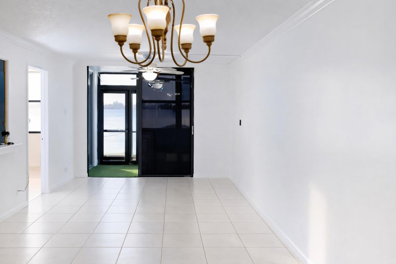 110 Lake Emerald Drive, Unit 103, Oakland Park, FL 33309 Photo