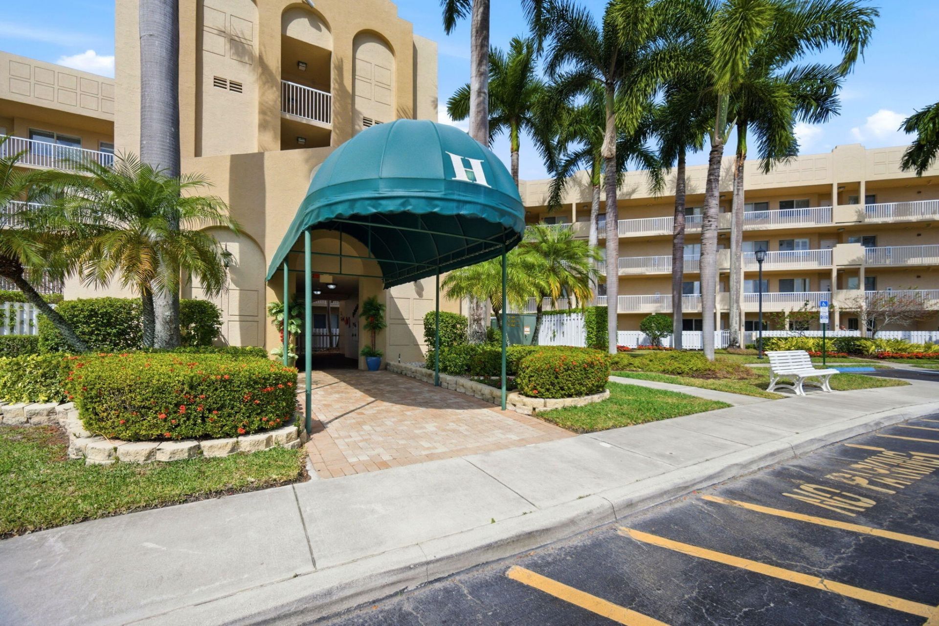 7751 Southampton Terrace, Unit 103, Tamarac, FL 33321 Photo