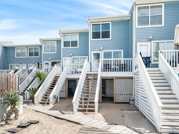 1430 Tina Drive, Unit APT 10, Navarre, FL 32566