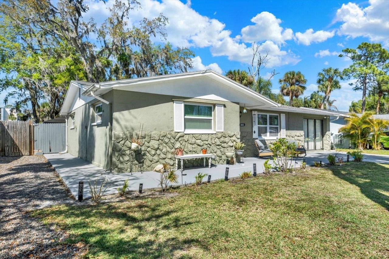 5609 Quist Drive, Port Richey, FL 34668 Photo