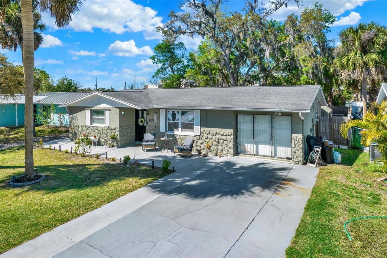 5609 Quist Drive, Port Richey, FL 34668 Photo