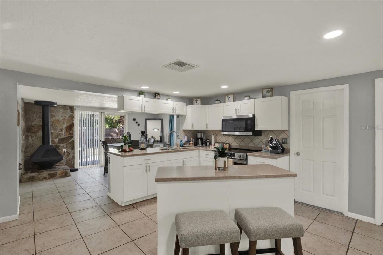 5609 Quist Drive, Port Richey, FL 34668 Photo