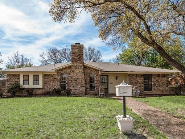 1038 Florence Drive, Duncanville, TX 75116