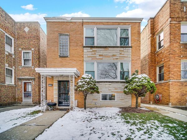 5728 N McVicker Avenue , Chicago, IL 60646