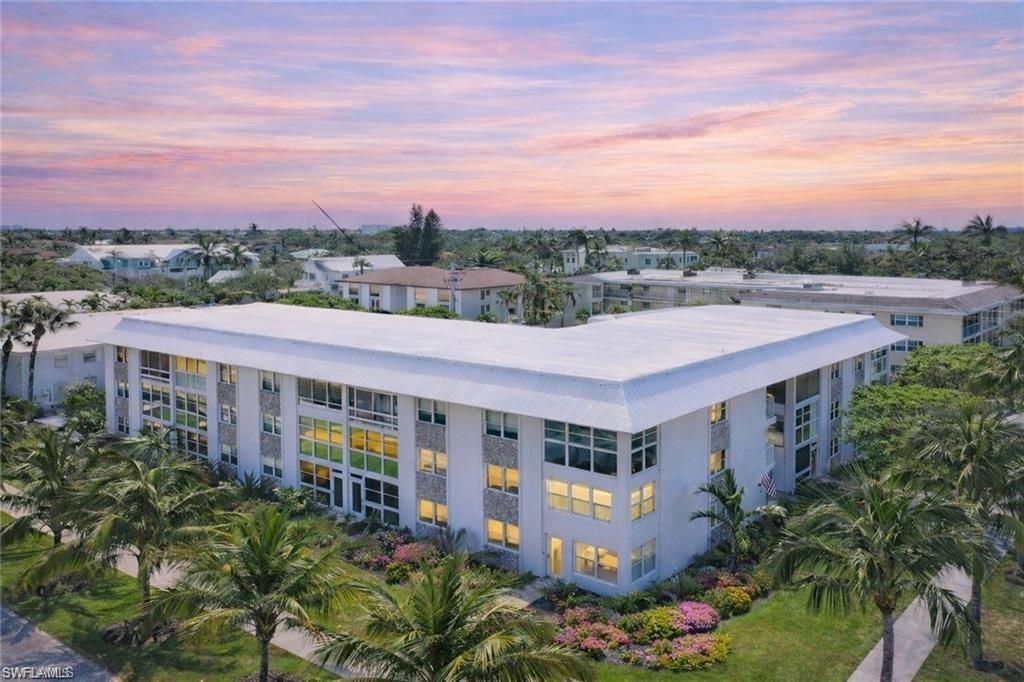 1021 3rd St S, Unit 310, Naples, FL 34102 Photo