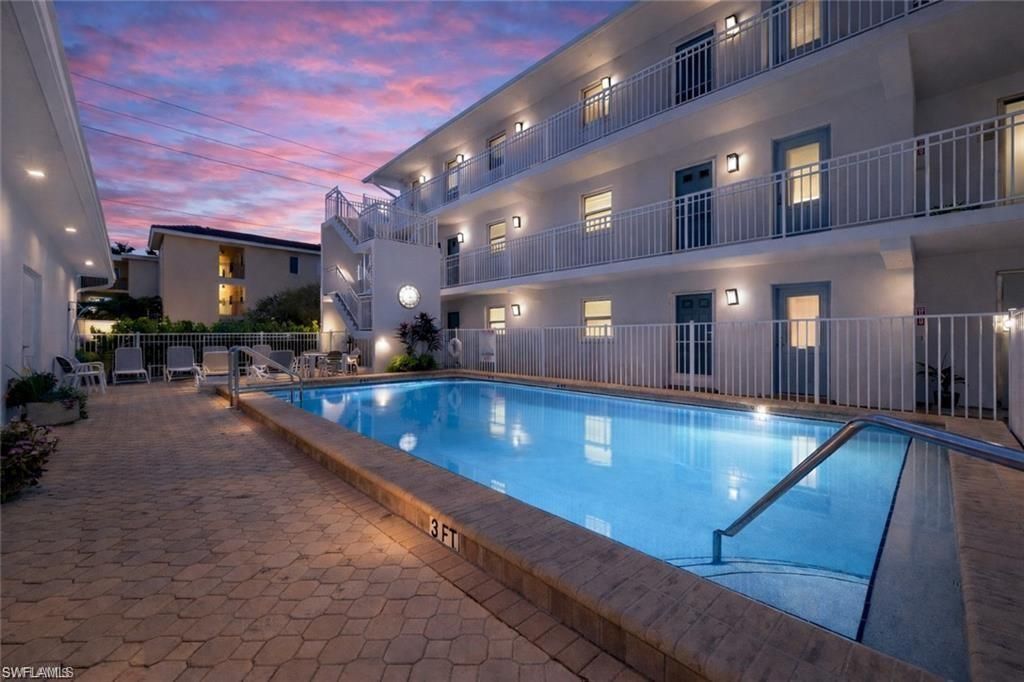 1021 3rd St S, Unit 310, Naples, FL 34102 Photo