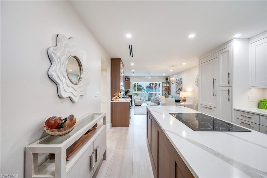 1021 3rd St S, Unit 310, Naples, FL 34102 Photo