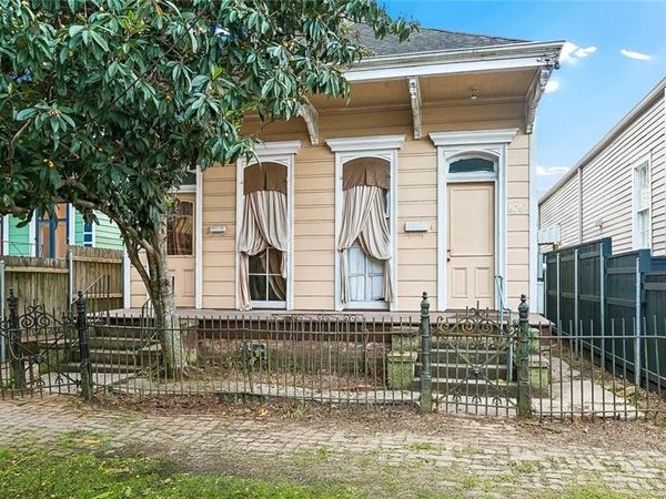 6060 ANNUNCIATION Street, New Orleans, LA 70118