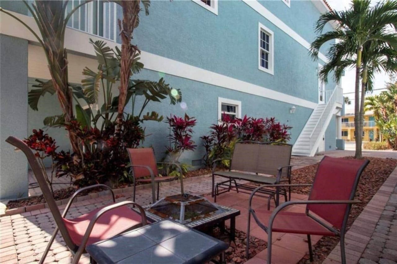 2319 Avenue C , Unit 200, Bradenton Beach, FL 34217 Photo