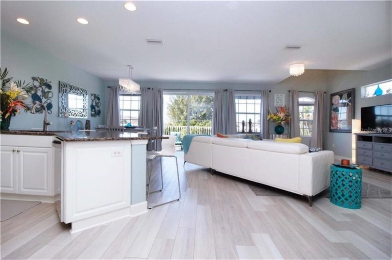 2319 Avenue C , Unit 200, Bradenton Beach, FL 34217 Photo