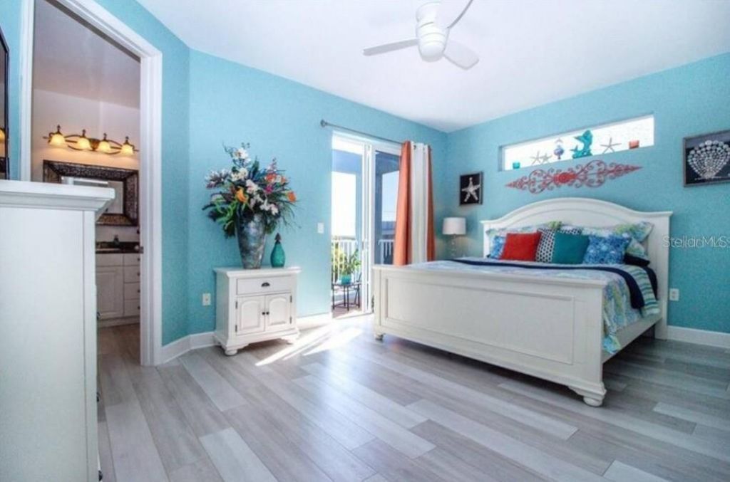 2319 Avenue C , Unit 200, Bradenton Beach, FL 34217 Photo