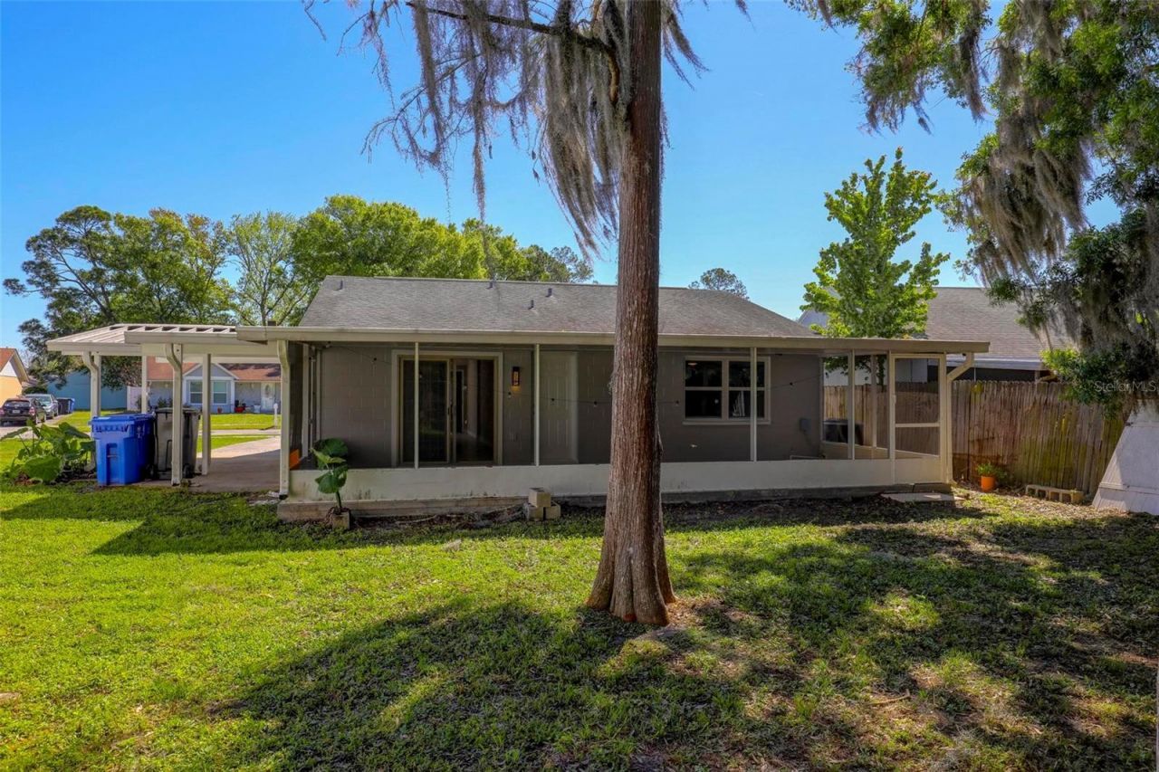 16206 Sagebrush Road, Tampa, FL 33618 Photo