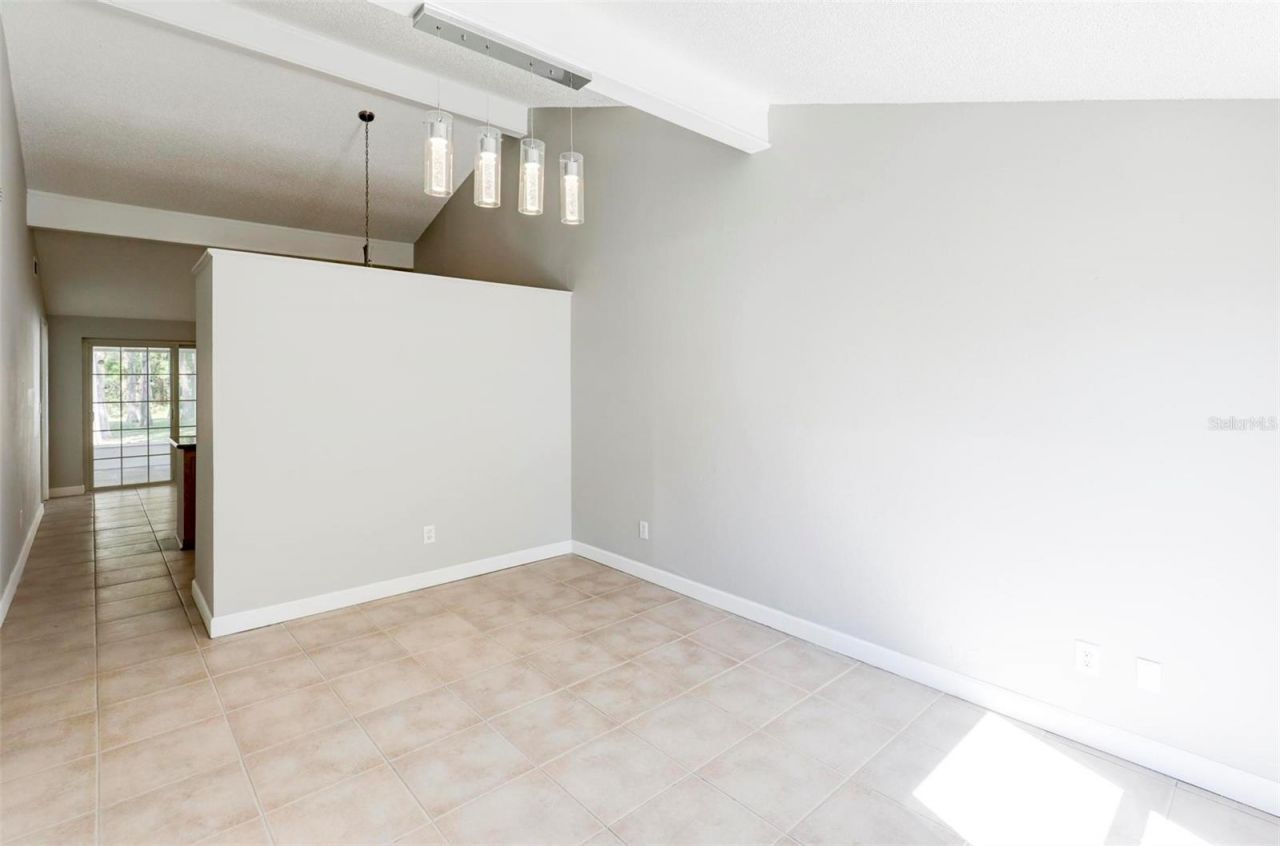 16206 Sagebrush Road, Tampa, FL 33618 Photo