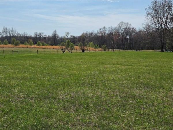 195 Ray Cemetery Rd, Sparta, TN 38583