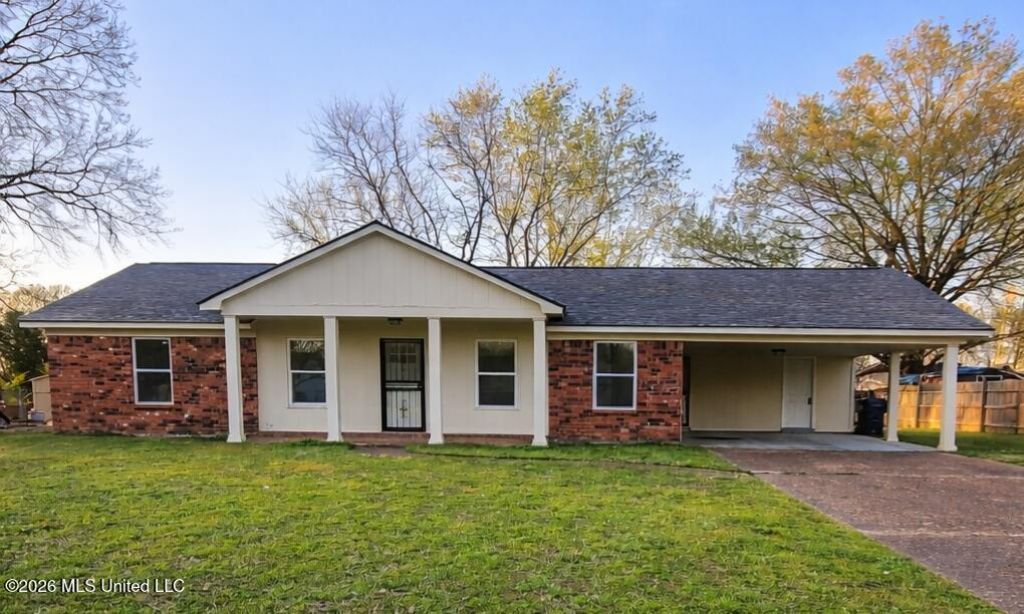 5710 Dover Drive, Horn Lake, MS 38637 Main Photo