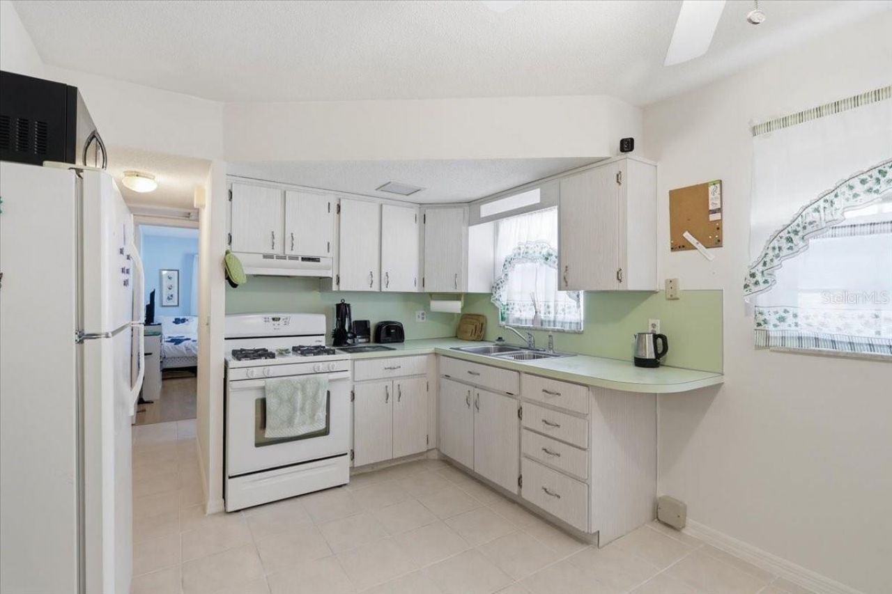 7787 39th Terrace N, Unit 7787, Saint Petersburg, FL 33709 Photo