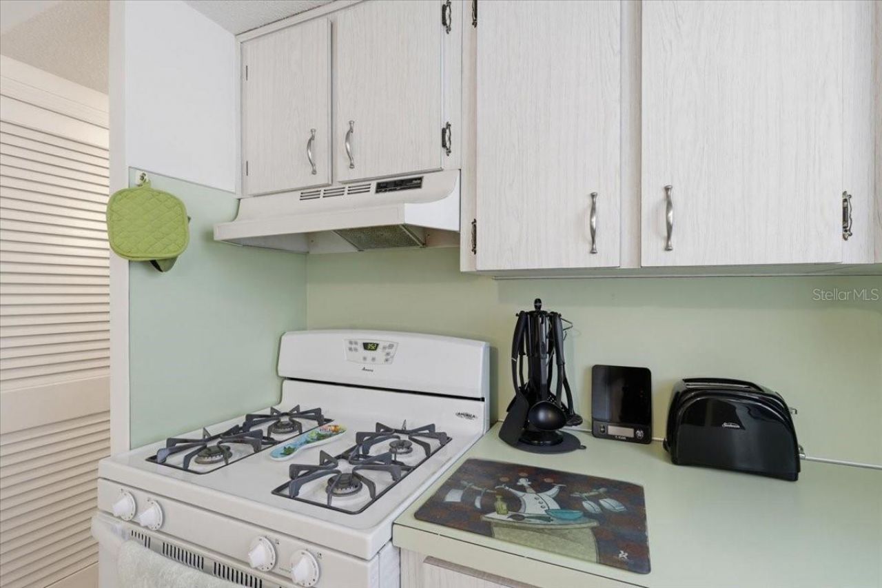 7787 39th Terrace N, Unit 7787, Saint Petersburg, FL 33709 Photo