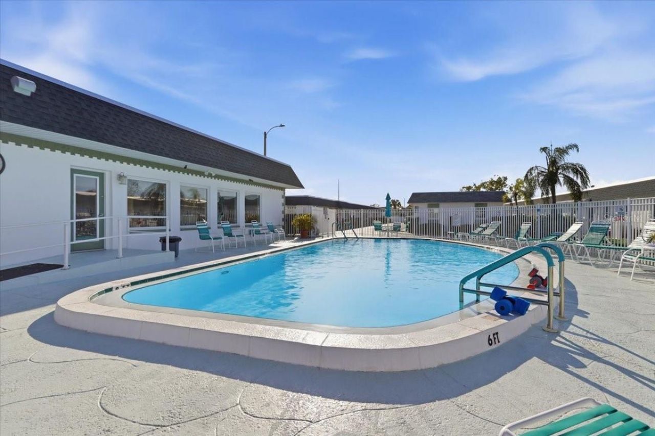 7787 39th Terrace N, Unit 7787, Saint Petersburg, FL 33709 Photo