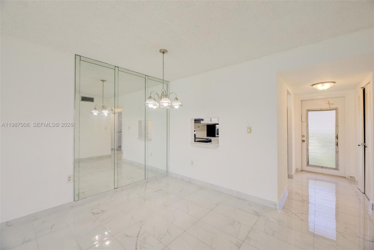 8951 Sunrise Lakes Blvd, Unit 105, Sunrise, FL 33322 Photo