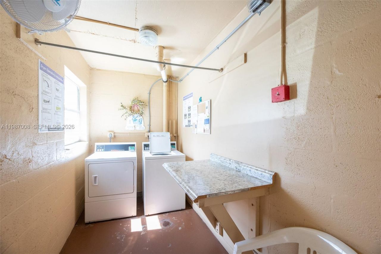 8951 Sunrise Lakes Blvd, Unit 105, Sunrise, FL 33322 Photo