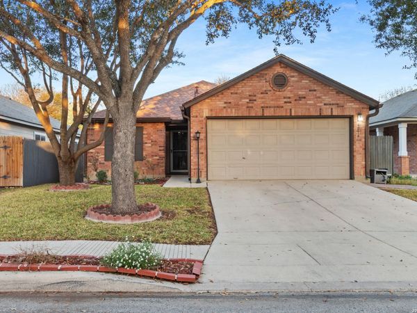 6019 Old Chimney, San Antonio, TX 78250