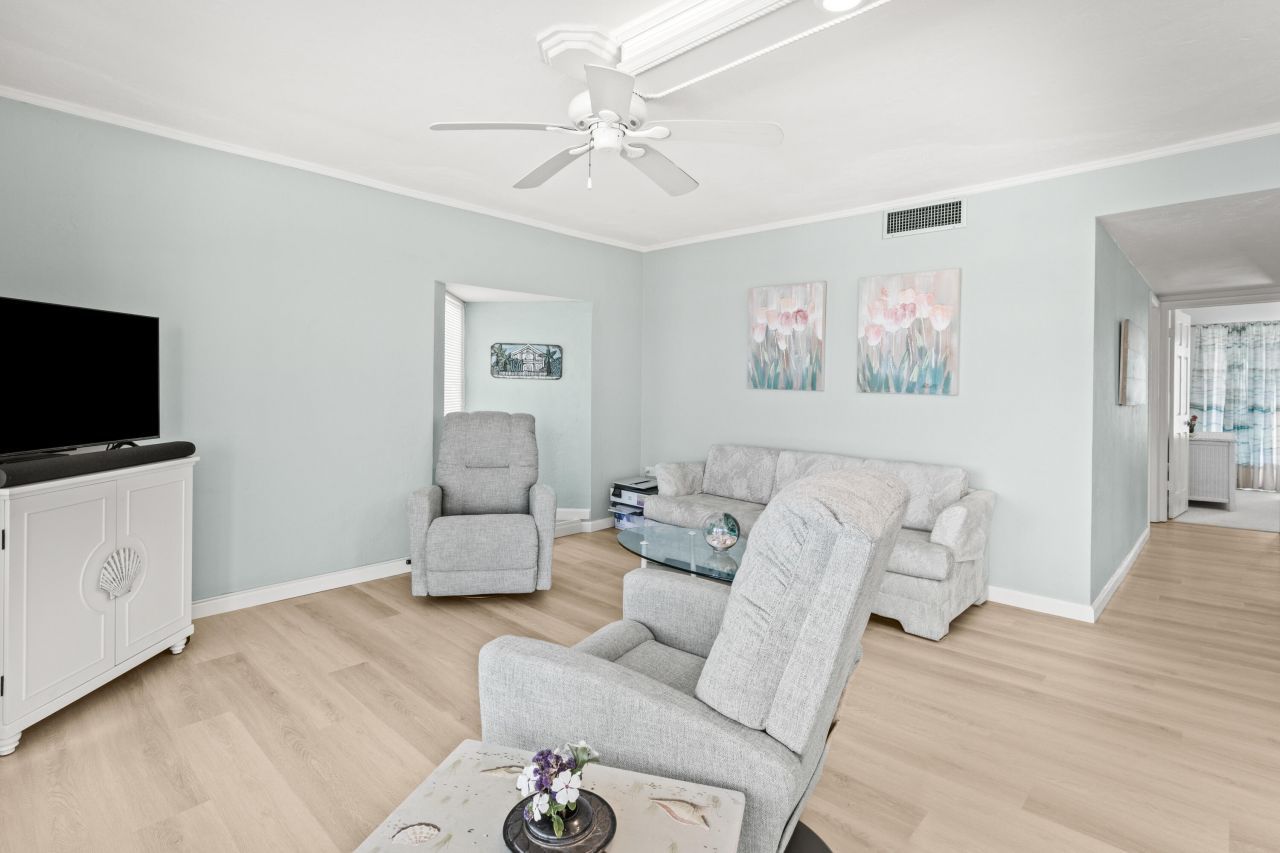 303 Sombrero Boulevard, Unit 106, Marathon, FL 33050 Photo