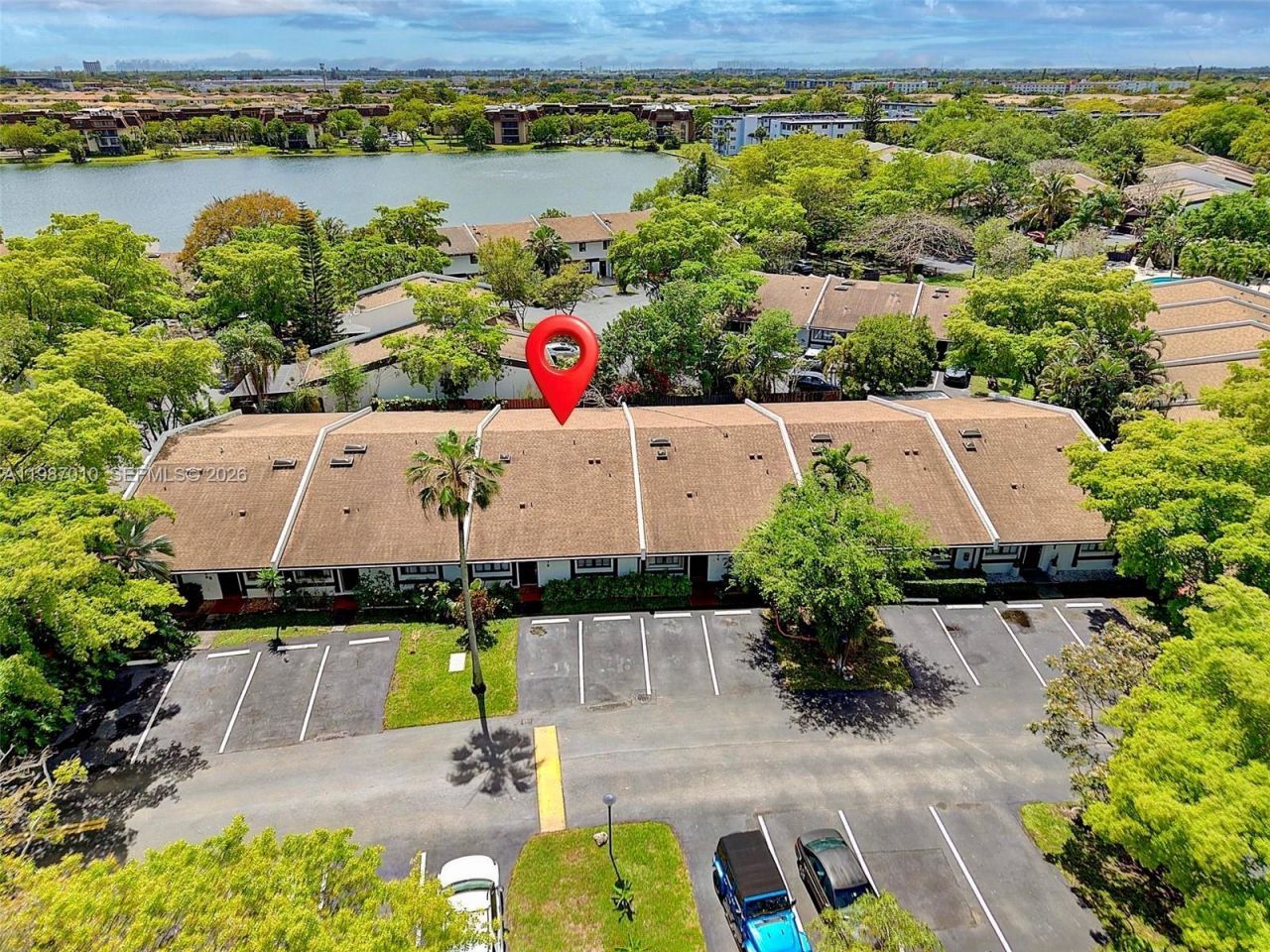 518 NE 199th Ln, Unit 3R, Miami, FL 33179 Photo