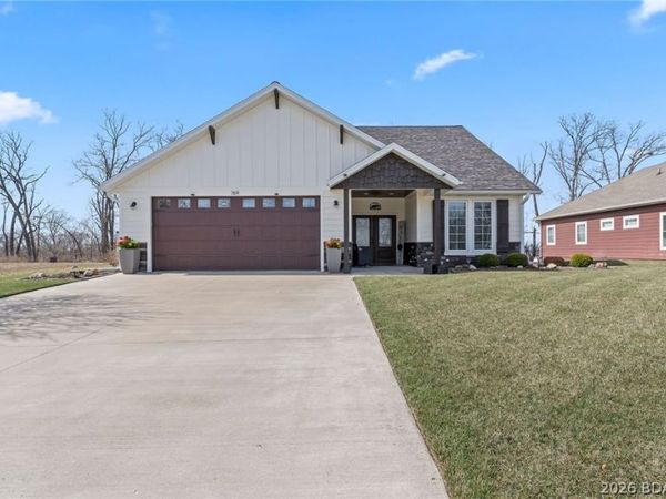 169 Porch Swing Boulevard, Camdenton, MO 65020