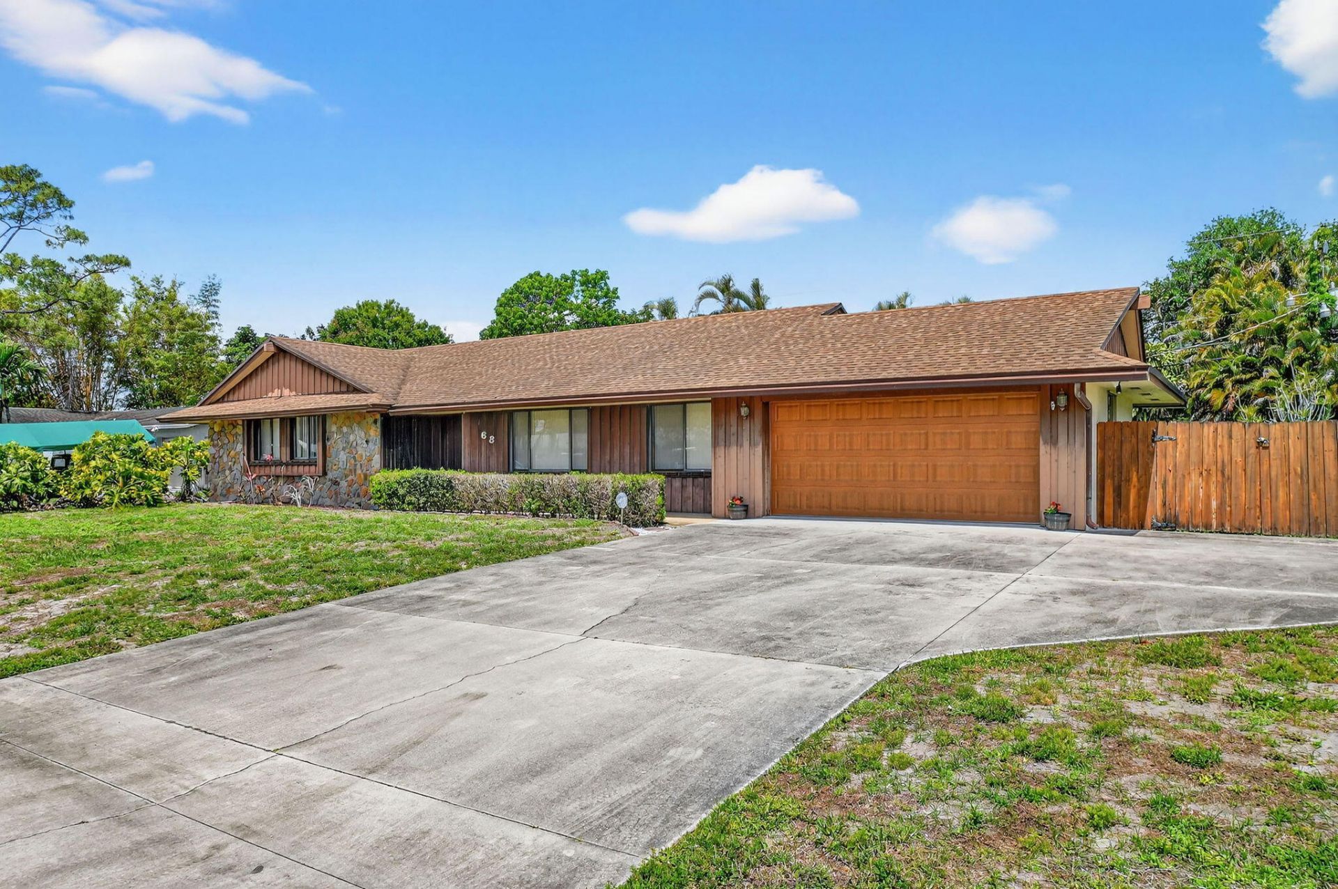68 W Arch Drive, Lake Worth, FL 33467 Photo
