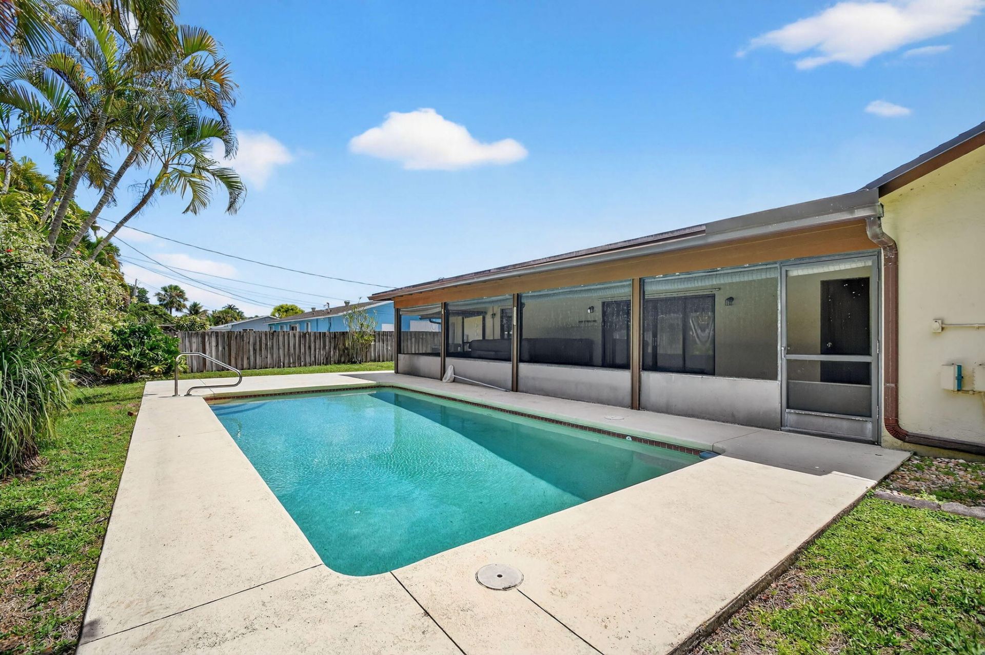 68 W Arch Drive, Lake Worth, FL 33467 Photo