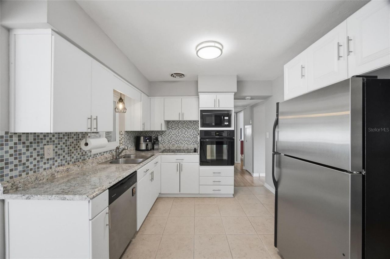 5275 32nd Avenue N, Saint Petersburg, FL 33710 Photo