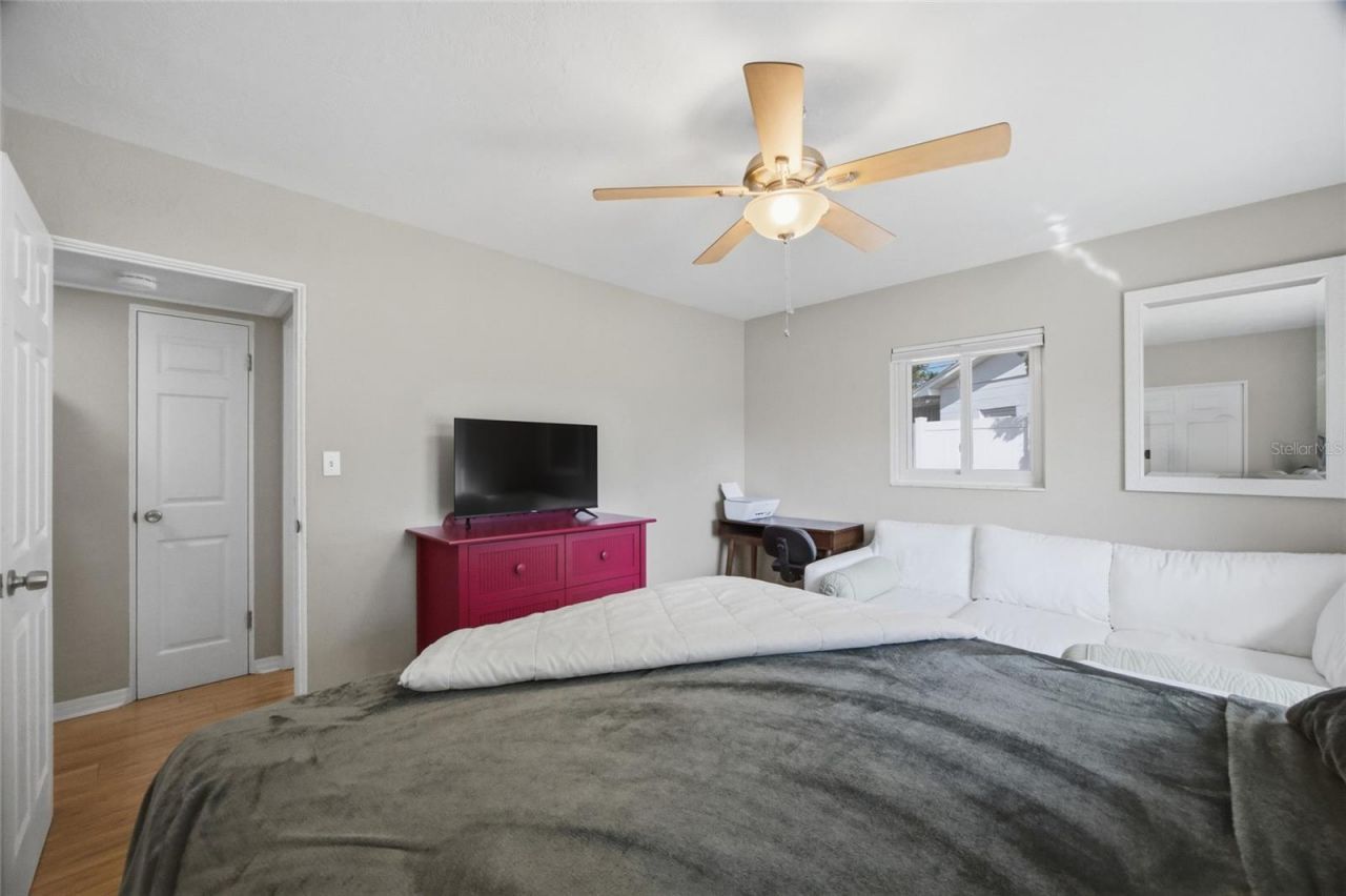 5275 32nd Avenue N, Saint Petersburg, FL 33710 Photo