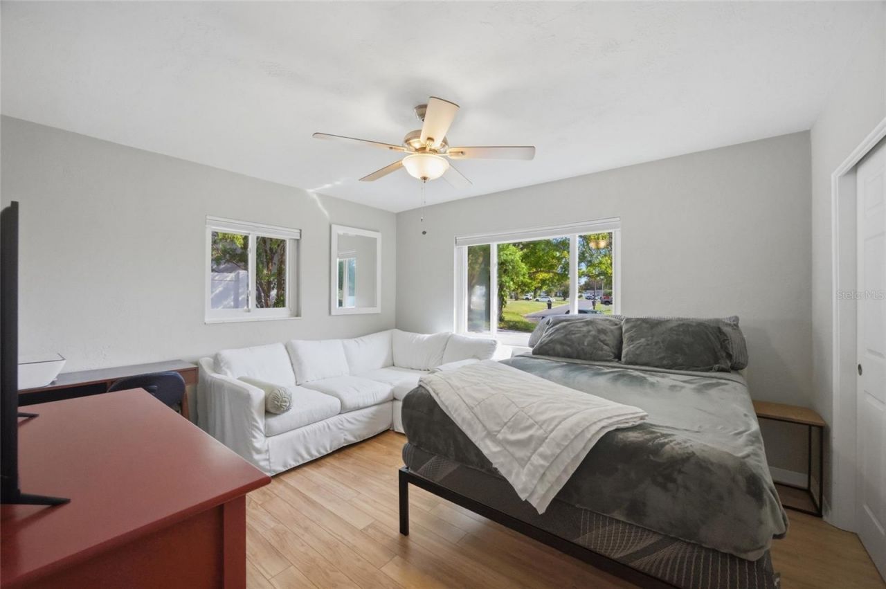 5275 32nd Avenue N, Saint Petersburg, FL 33710 Photo