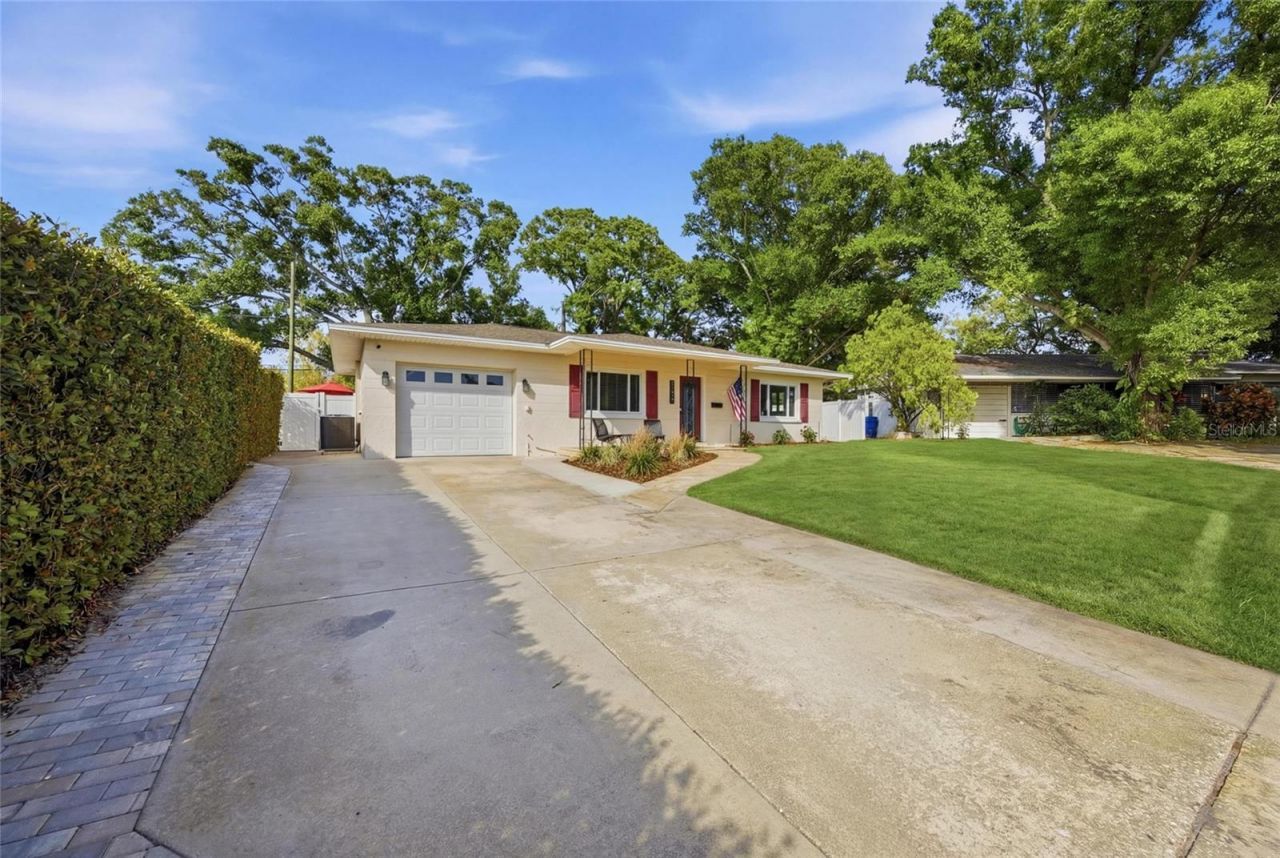 5275 32nd Avenue N, Saint Petersburg, FL 33710 Photo