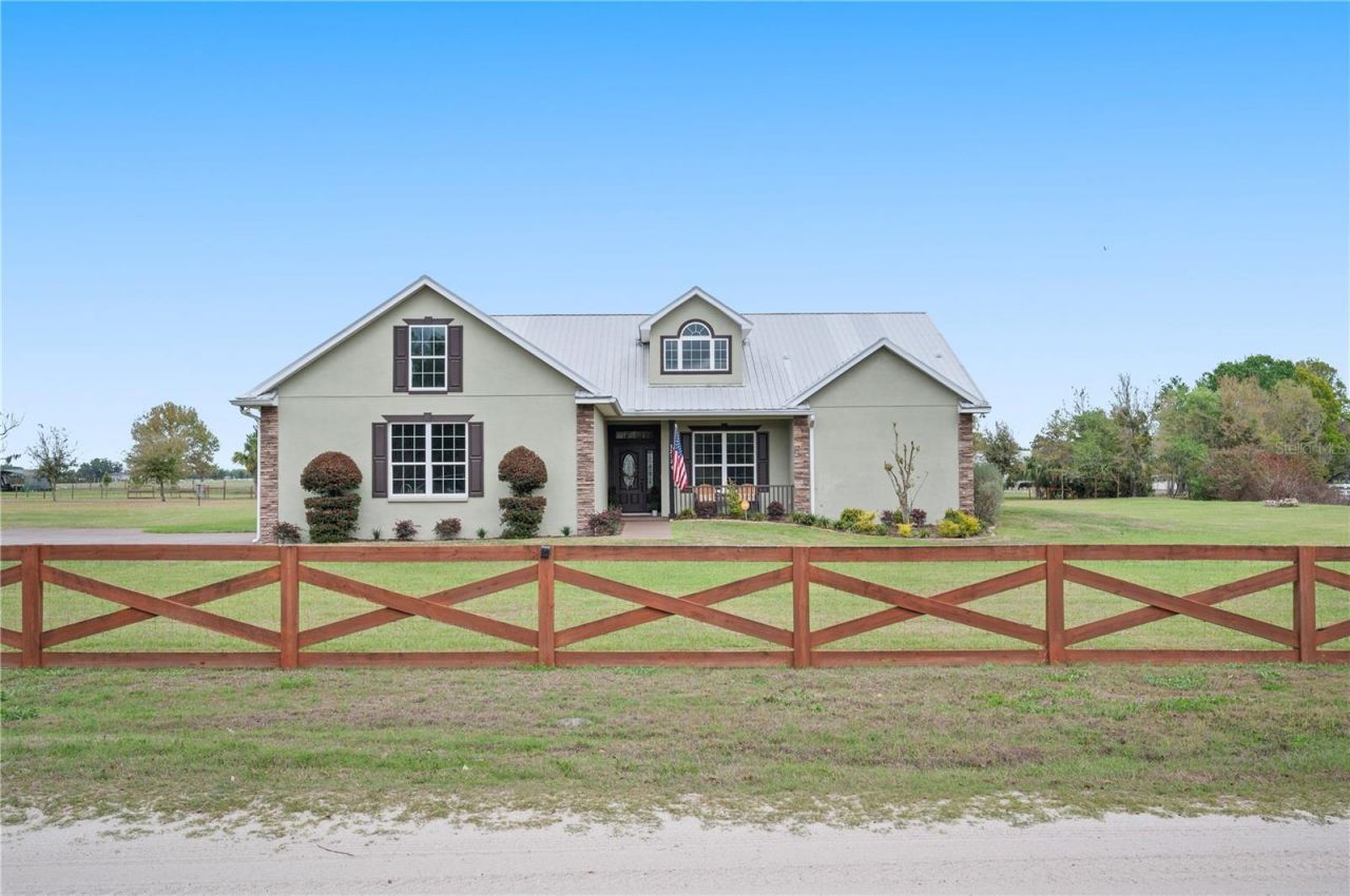 3212 E Merrin Road , Plant City, FL 33567 Main Photo