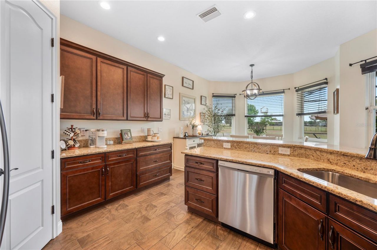 3212 E Merrin Road , Plant City, FL 33567 Photo