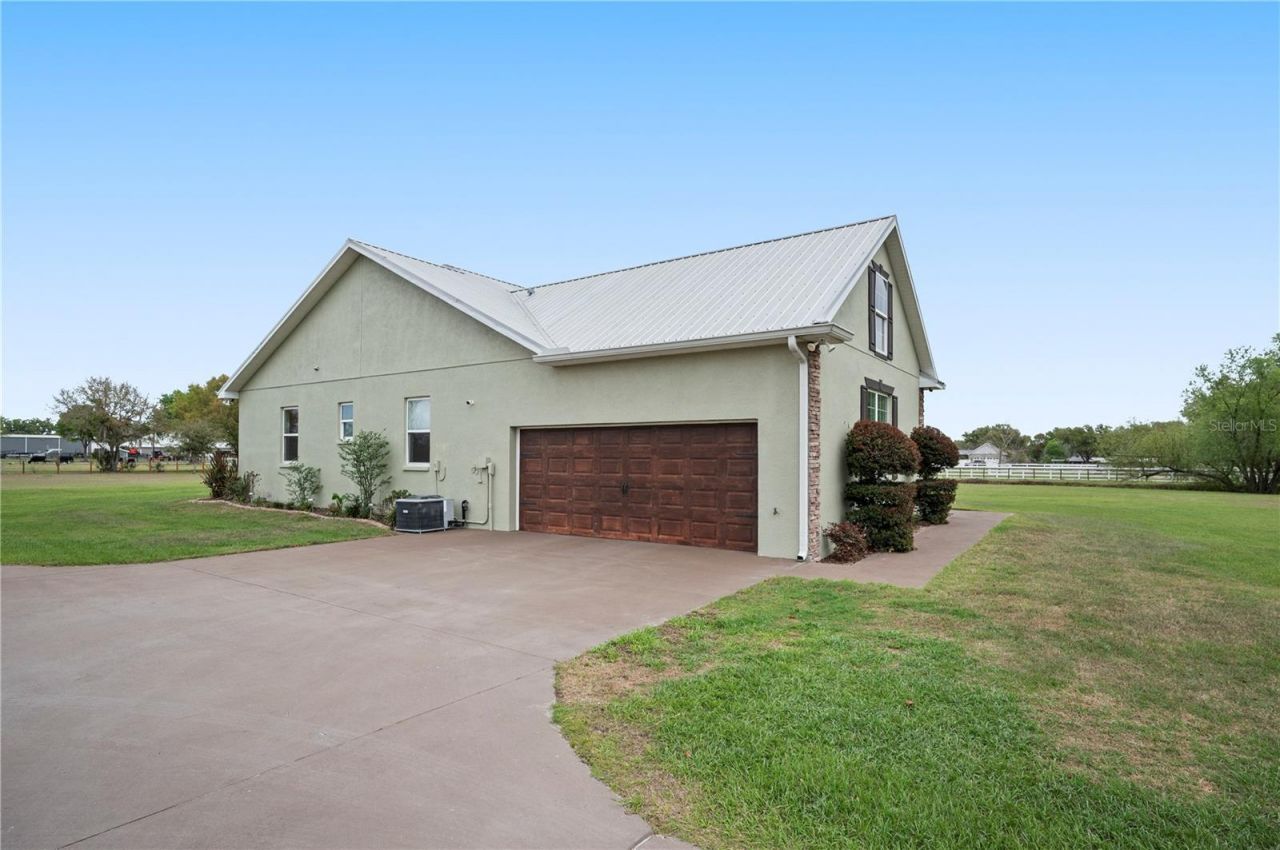 3212 E Merrin Road , Plant City, FL 33567 Photo