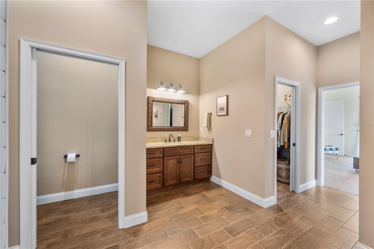 3212 E Merrin Road , Plant City, FL 33567 Photo