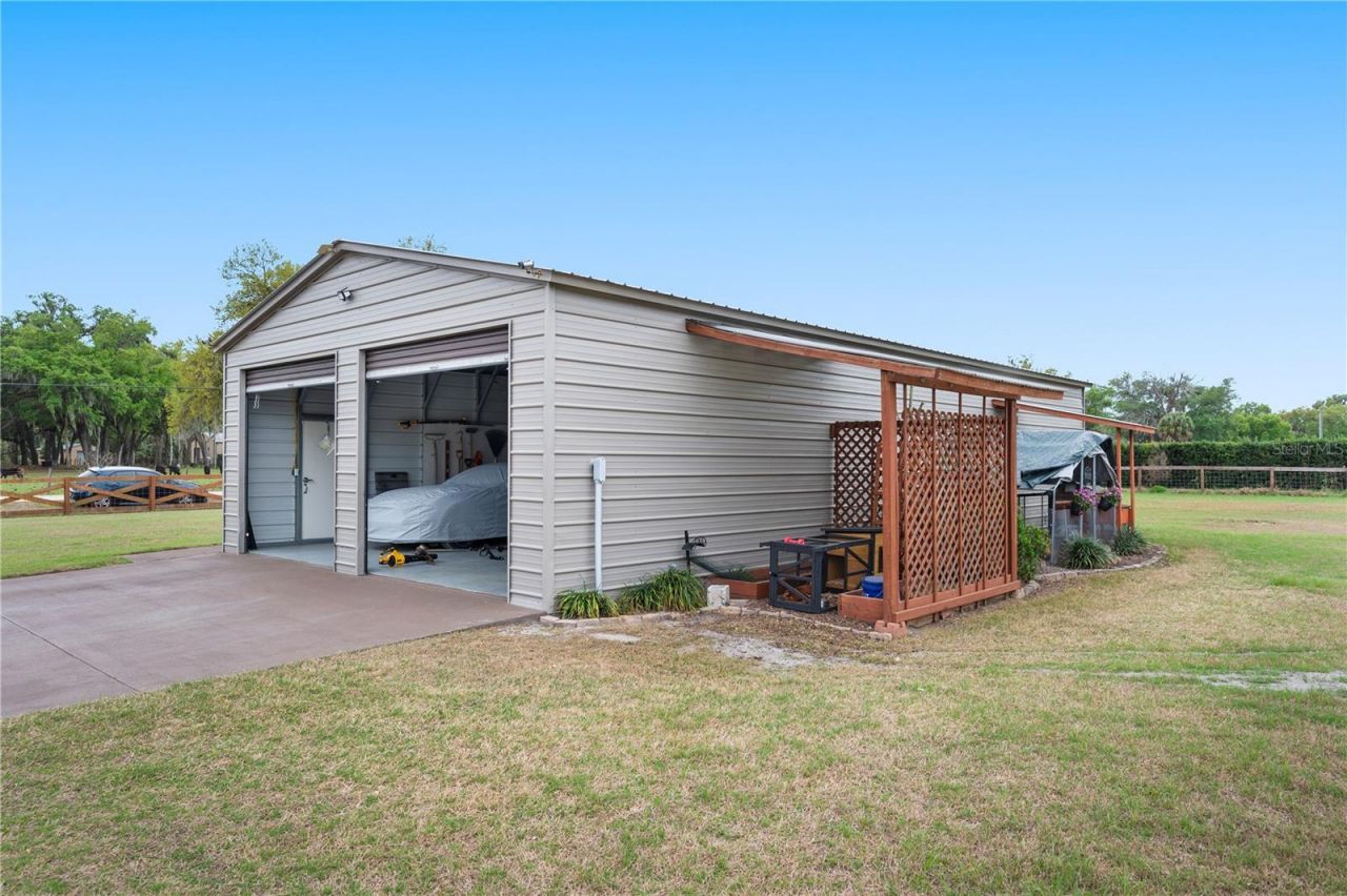 3212 E Merrin Road , Plant City, FL 33567 Photo