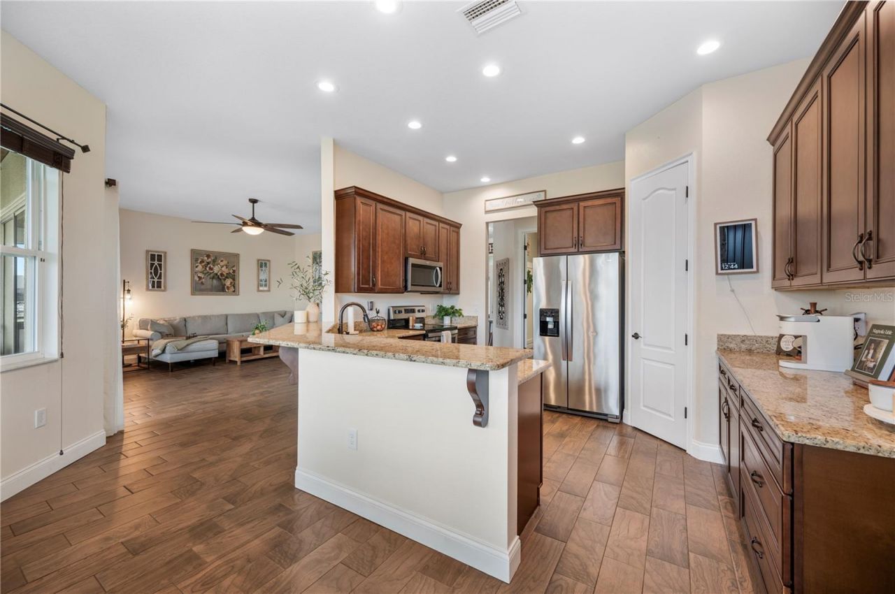 3212 E Merrin Road , Plant City, FL 33567 Photo