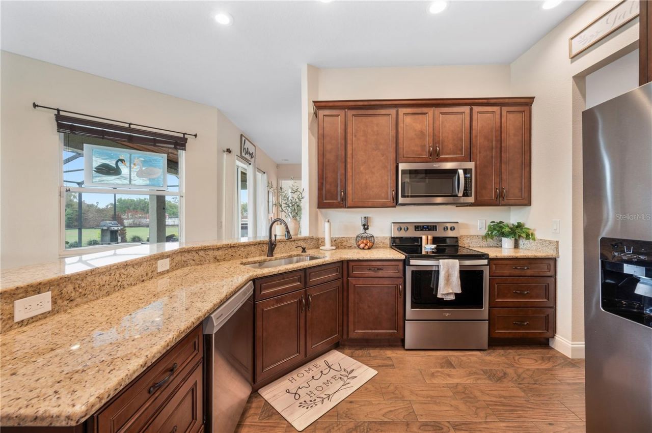 3212 E Merrin Road , Plant City, FL 33567 Photo