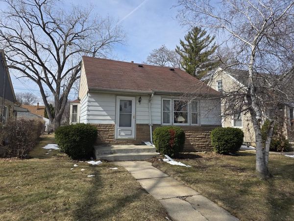 3029 N 88th STREET, Milwaukee, WI 53222