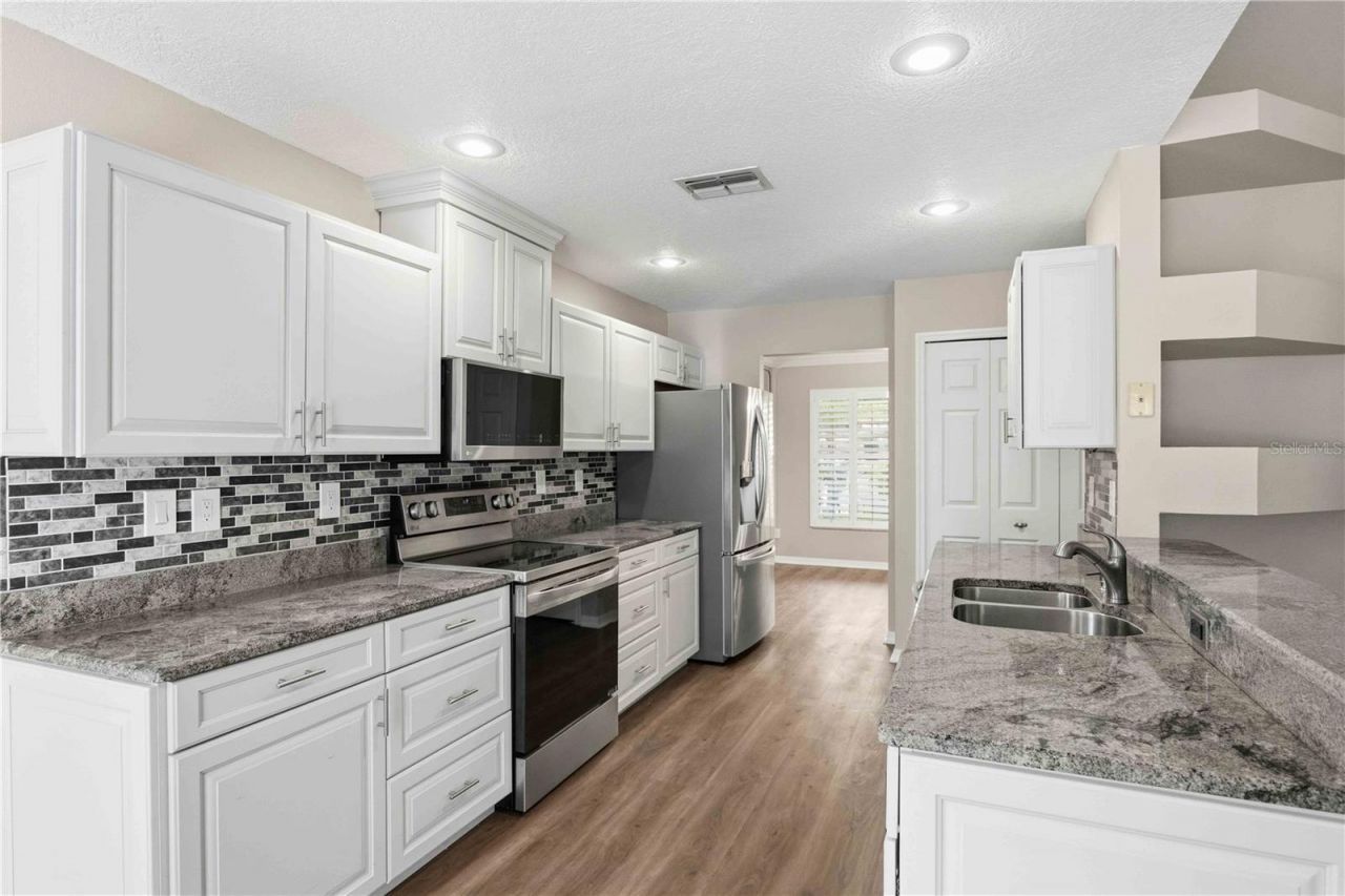 4012 Kingsfield Drive , Parrish, FL 34219 Photo