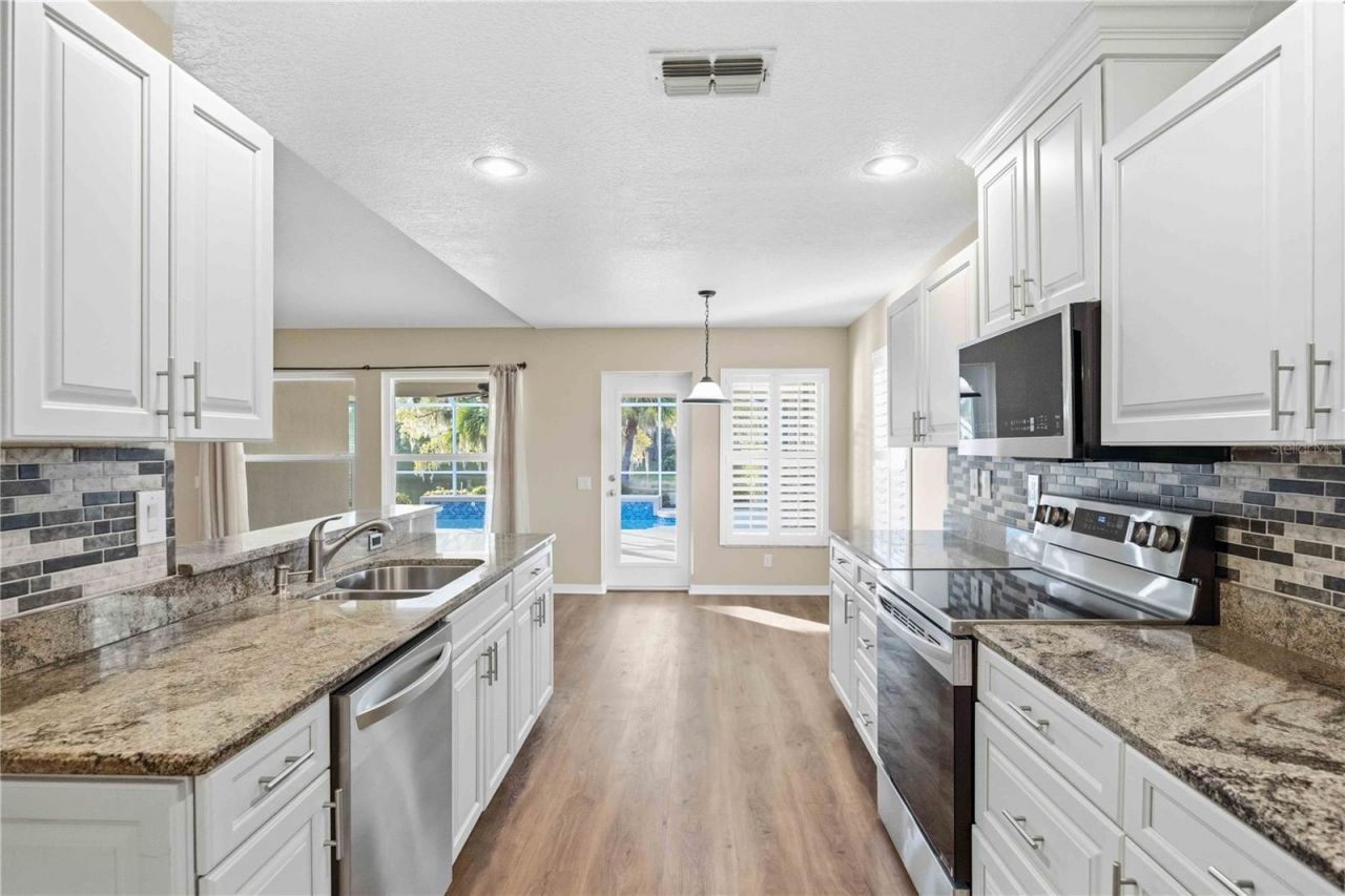 4012 Kingsfield Drive , Parrish, FL 34219 Photo