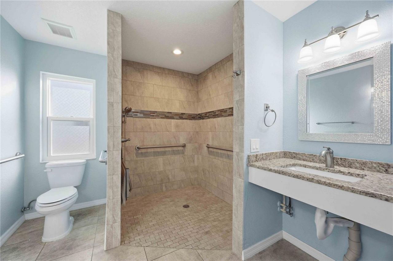 4012 Kingsfield Drive , Parrish, FL 34219 Photo