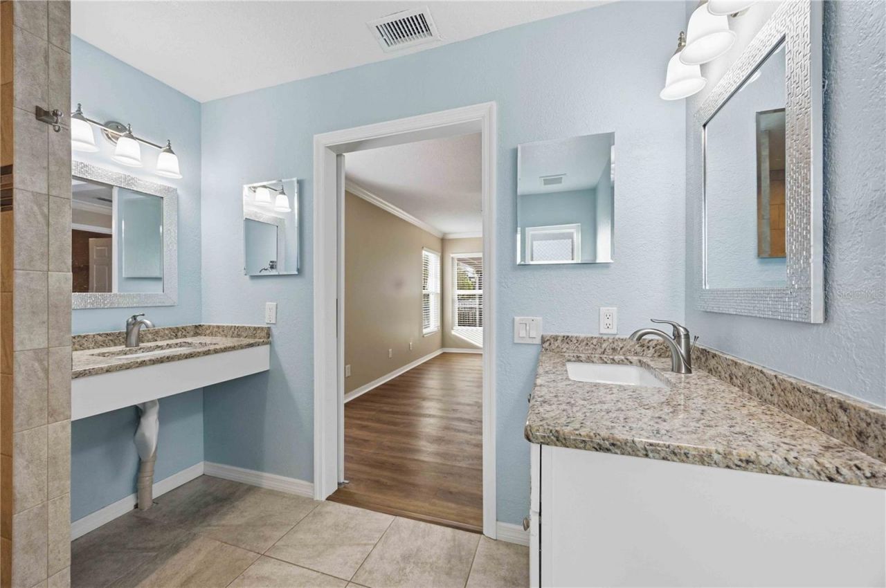 4012 Kingsfield Drive , Parrish, FL 34219 Photo