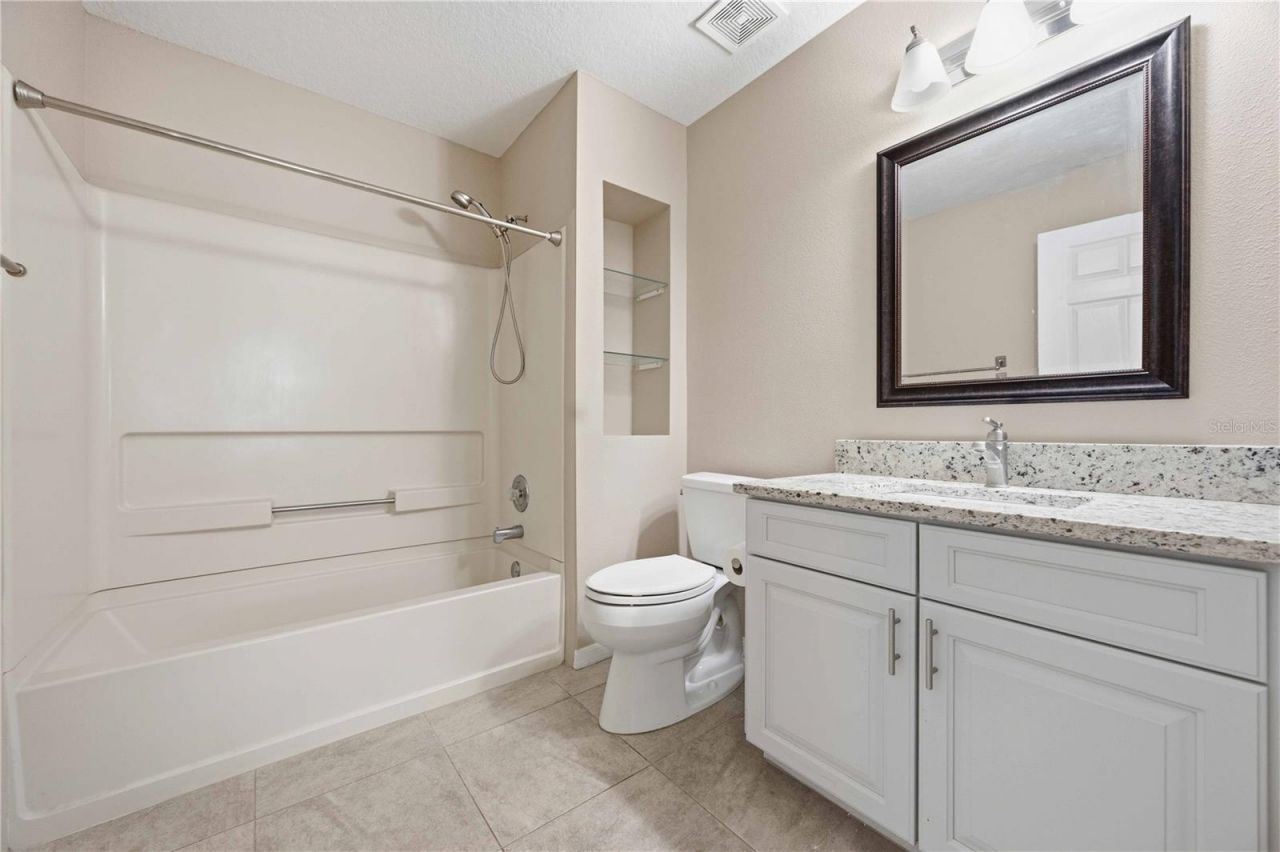 4012 Kingsfield Drive , Parrish, FL 34219 Photo