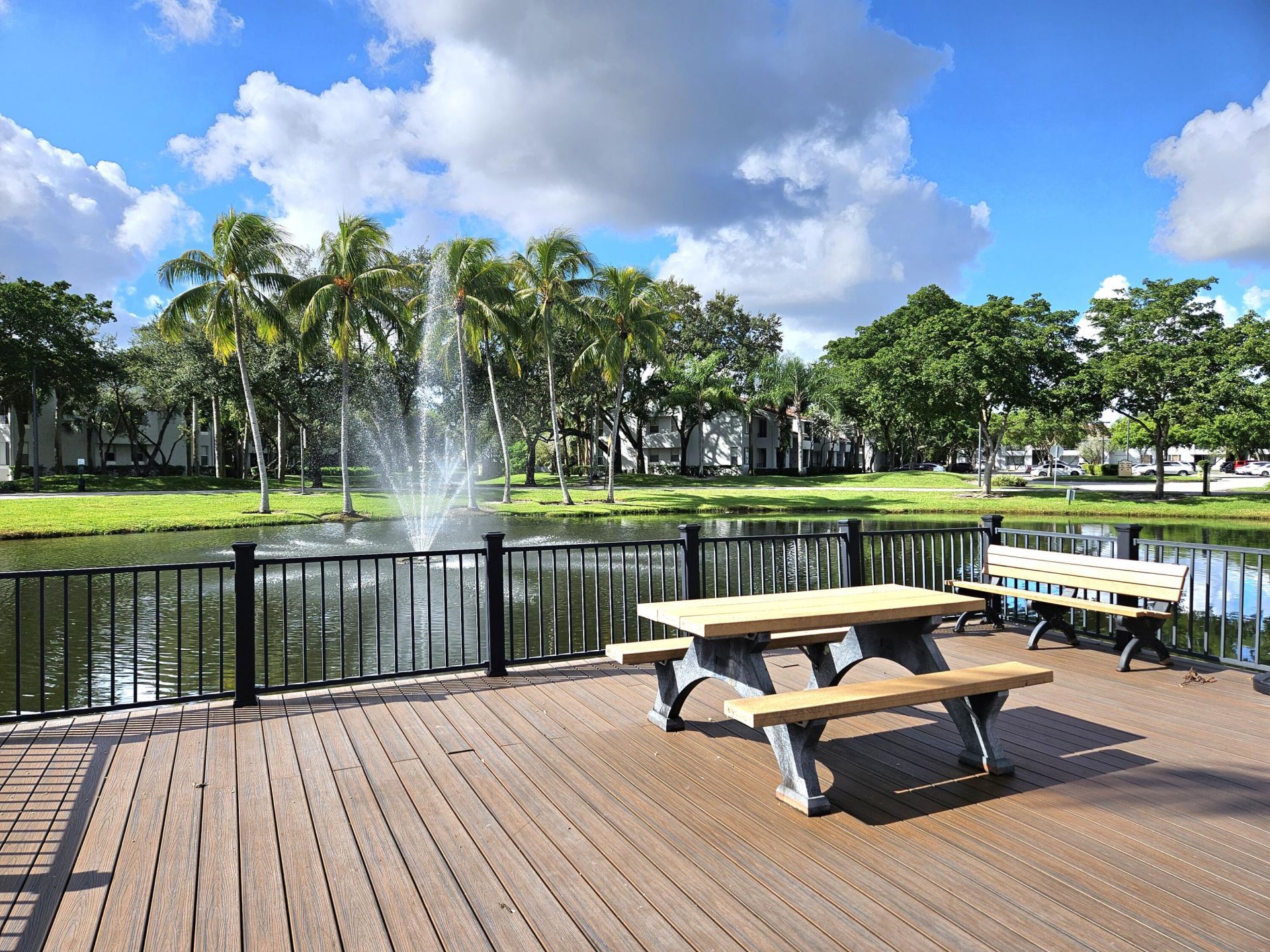 631 Lyons Road, Unit 12204, Coconut Creek, FL 33063 Photo