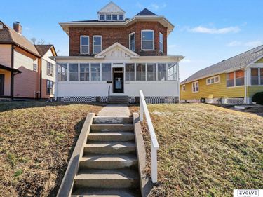 3833 Parker Street, Omaha, NE 68111