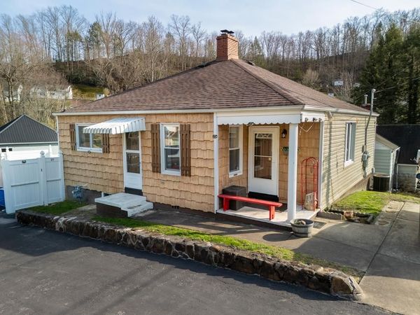 504 Brammer Street, MULLENS, WV 25882